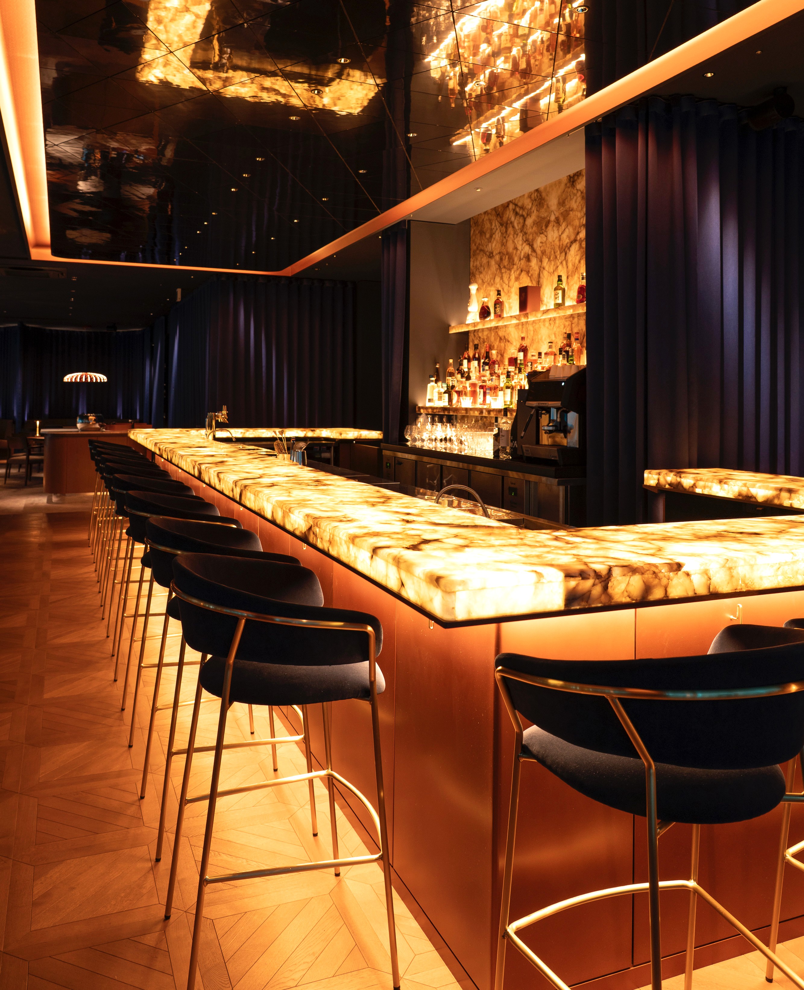 Members Only Club in Ginza