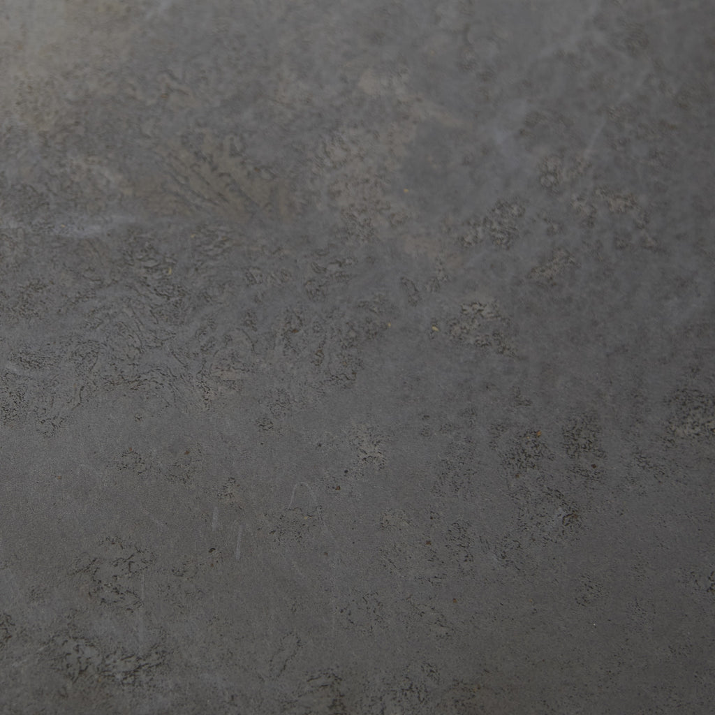 mat057_mo_top_a_01